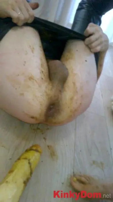 Scat Mistress (Uses Her Scat Slaves - 4K UltraHD) [mp4 / 674 MB] - Scat Download