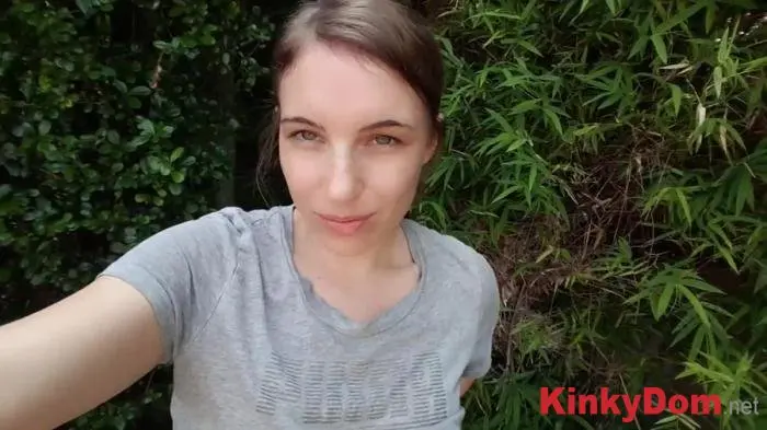 LittleMissKinky (Outside shackled - FullHD 1080p) [mp4 / 150 MB] - Scat Download