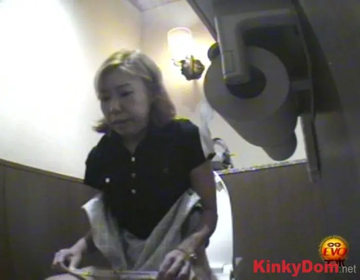 Girls (8-08 Japanese Toilet Accidents - DVDRip) [avi / 927 MB] - Scat Download