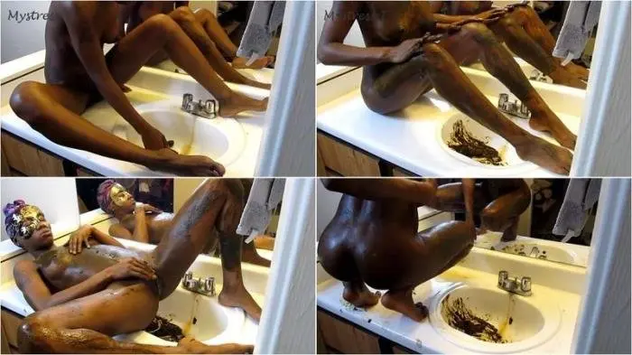 ScatLilSecret (MONKEY CONFUSED WITH A TOILET BOWL - FullHD 1080p) [MPEG-4 / 520 MB] - Scat Download