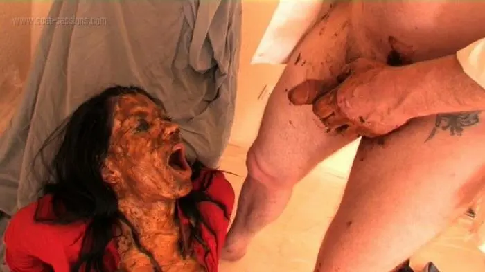 Veronika Moser (Eating Scat - SD) [mp 4 / 62.6 MB] - Scat Download
