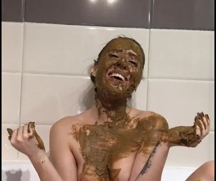 EllaGilbert (Extreme facial smearing - FullHD 1080p) [mp4 / 1.18 GB] - Scat Download