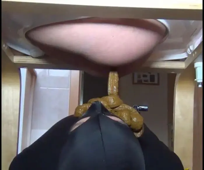 Brown Karina (My biggest mouth scared until now - FullHD 1080p) [mp4 / 140 MB]