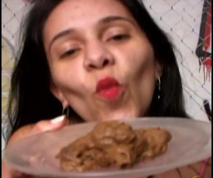 ScatGiorgia (Facesiting Kaviar and “The Sausage” - SD) [mp4 / 113 MB] - Scat Download