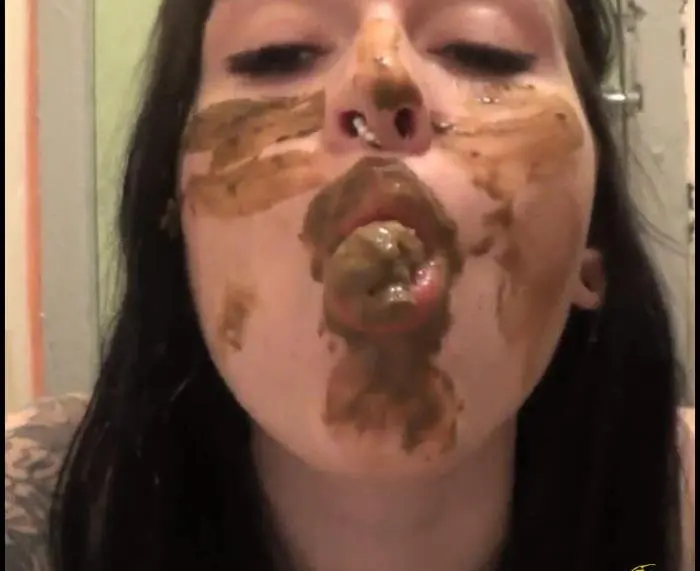Sweet Betty Parlour (My Mouth, A House For Shit - FullHD 1080p) [mp4 / 530 MB] - Scat Download