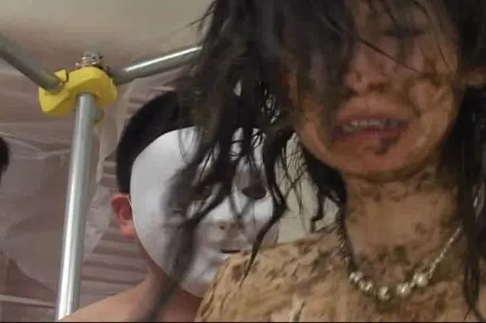 Shit People (Precious 12 - 3 - SD) [wmv / 362 MB] - Scat Download