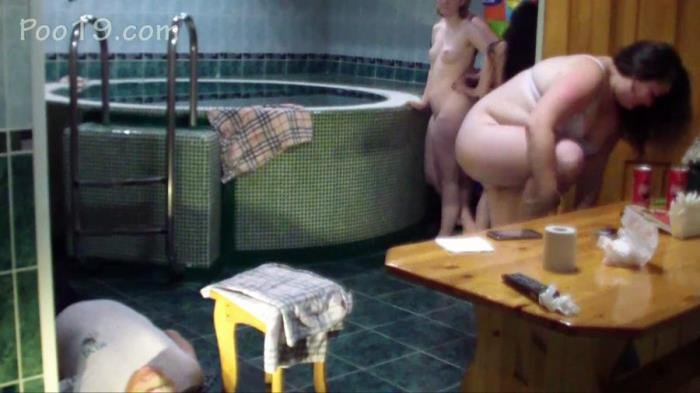 MilanaSmelly (Toilet slave serves 4 ladies in sauna - HD 720p) [mp4 / 866 MB]