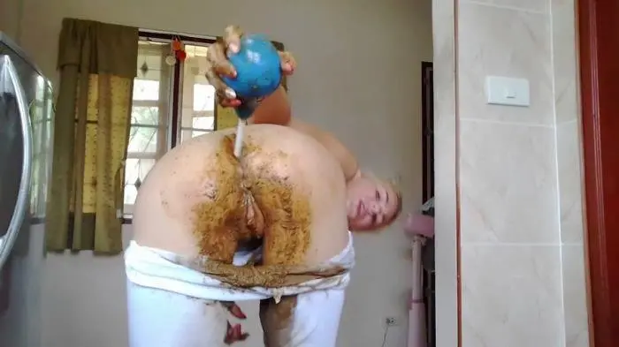 MissAnja (Dancing, Creamy Poo, Enema, Fart in White Leggings - HD 720p) [mp4 / 951 MB] - Scat Download