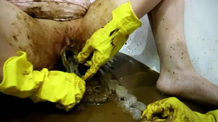 WCwife (Fecal bath Part 3 - FullHD 1080p) [mp4 / 1.54 GB] - Scat Download