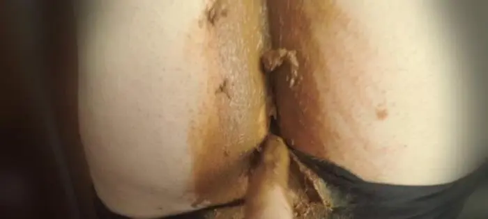 KatiePoo (Black leggings and smearing on pussy part 1 - FullHD 1080p) [mp4 / 550 MB] - Scat Download