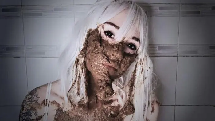 DirtyBetty (This is scat porn? - FullHD 1080p) [mp4 / 1.46 GB]