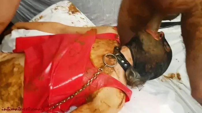 Humiliation (Scat session in red dress - FullHD 1080p) [mp4 / 1.05 GB]