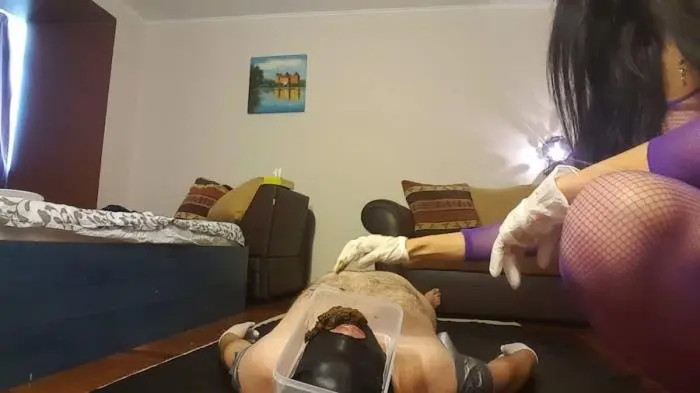 Mistress Antonella Silicone (Pooping on my slave's face - FullHD 1080p) [mp4 / 460 MB] - Scat Download