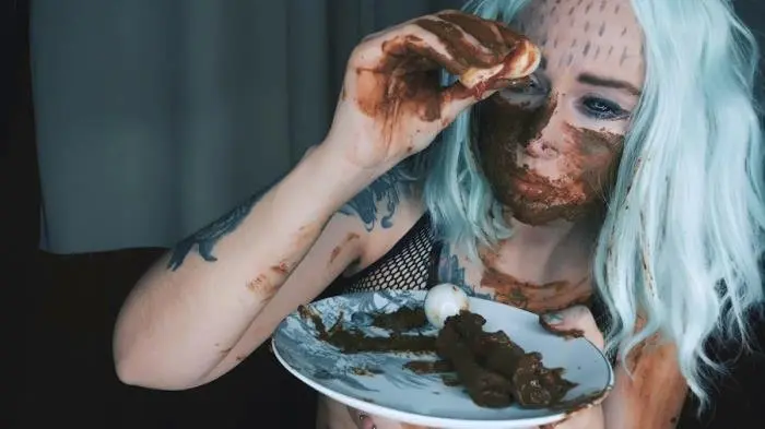 DirtyBetty (Monsta girl ate own shit with ur eyes - FullHD 1080p) [mp4 / 1.40 GB] - Scat Download