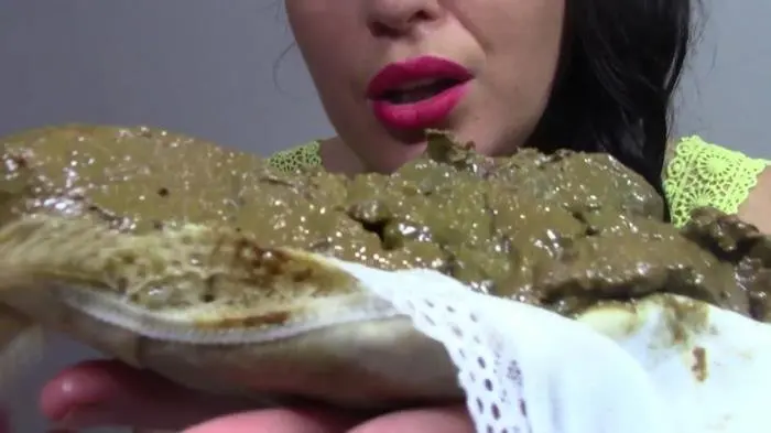 evamarie88 (Blackmail Panty Poop - FullHD 1080p) [mp4 / 1.34 GB] - Scat Download