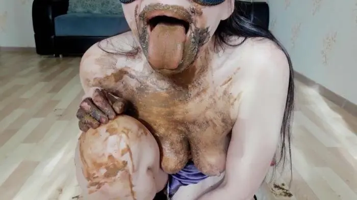 ScatLina (Blood and shit part 2 - FullHD 1080p) [mp4 / 739 MB]