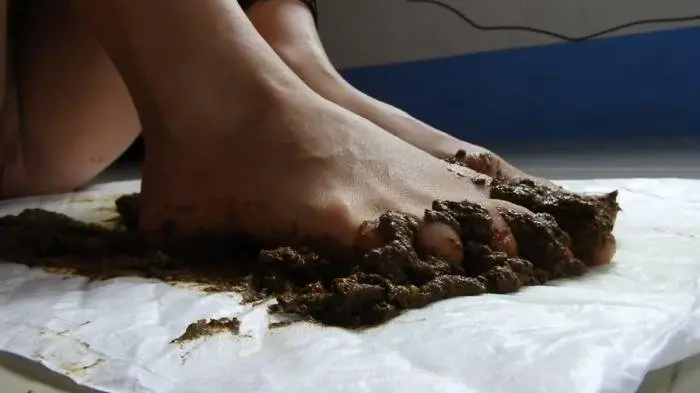 MissAnja (Scat Feet And Dirty Anal Fun - FullHD 1080p) [mp4 / 1.50 GB] - Scat Download