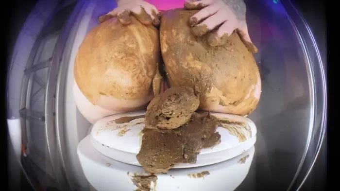 DirtyBetty (Thick Poop vs. Soft Shit - FullHD 1080p) [mp4 / 1.46 GB] - Scat Download