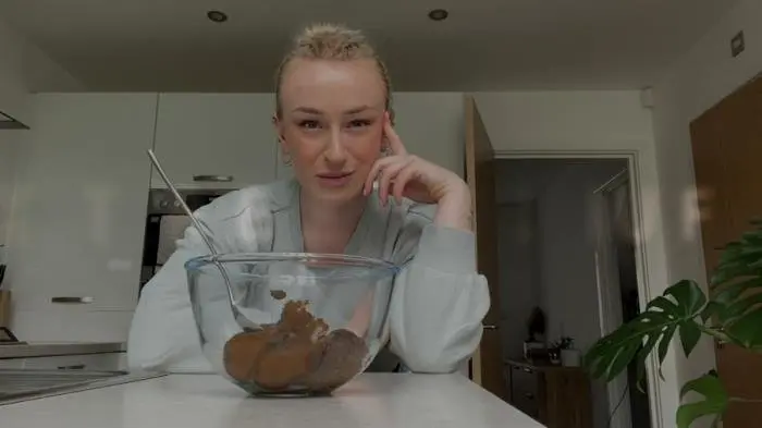 Taste Your Own (Candid Toilet Training - FullHD 1080p) [mp4 / 738 MB] - Scat Download