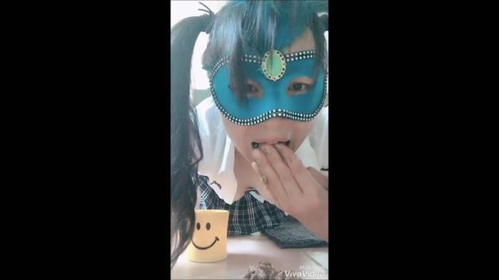 Japan (School girl Shit Eater - FullHD 1080p) [mp4 / 847 MB]