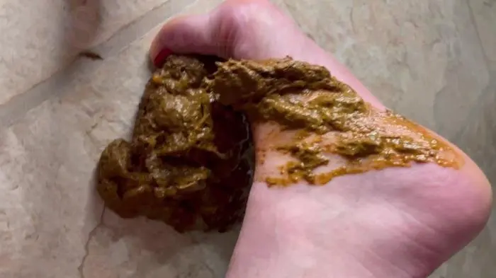 Sophia Sprinkle (UNREAL 1.5 Lb. Emergency Panty Poop - FullHD 1080p) [mp4 / 743 MB] - Scat Download