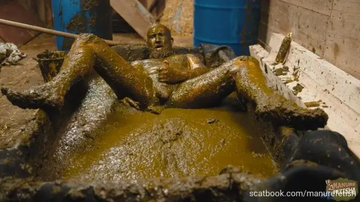 Franky (Franky's Time in the Manure Basin Manure Fetish - HD 720p) [mp4 / 177 MB] - Scat Download