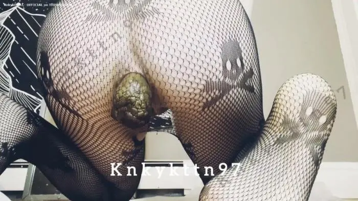 Knkykttn97 (Thisvid pack - FullHD 1080p) [mp4 / 1.41 GB] - Scat Download
