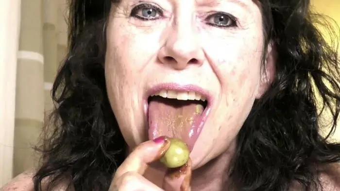 Dirtygardengirl (Shitty Grapes 2 – Left Overnight - FullHD 1080p) [mp4 / 2.45 GB] - Scat Download