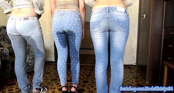 Threesome (Dirty Women Show In Jeans - FullHD 1080p) [AVC / 1.13 GB]