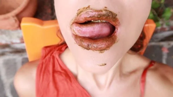 Sabrina Dacos (Quite a Mouthful - FullHD 1080p) [mp4 / 161 MB]