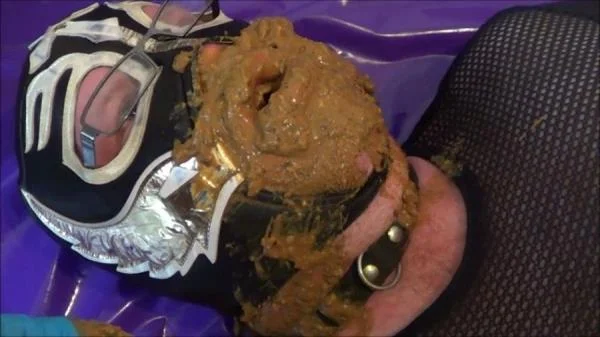 Mistress Roberta (Messy Breakfast For My Pot Full - SD) [mp4 / 530 MB]