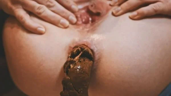 Mia Skye aka MiaRoxxx (Closeup Pussyplay With Shit - HD 720p) [mp4 / 16.1 MB] - Scat Download