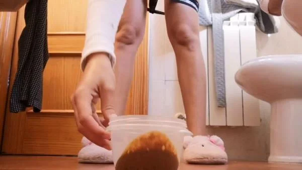 Miss Lith (Scat y Pissing - HD 720p) [mp4 / 33.1 MB] - Scat Download