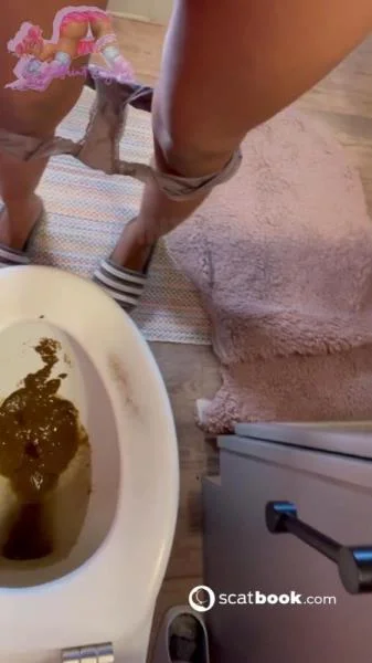 Saint Ziya (Explosive Diarrhea - SD) [mp4 / 185 MB] - Scat Download