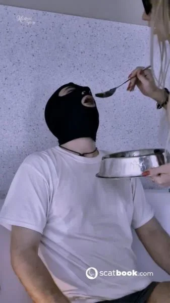 Miss Infinity (PRIMERA VEZ CON MI RETRETE HUMANO FIRST TIME WITH MY HUMAN TOILE - SD) [mp4 / 151 MB] - Scat Download