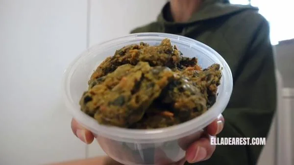 Ella Dearest aka Efro Ella (VEGGIE DELIGHT - HD 720p) [mp4 / 29.4 MB] - Scat Download