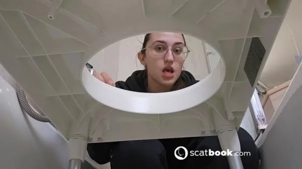 Shitting 01 - HD 720p [mp4 / 58.4 MB] - Scat Download
