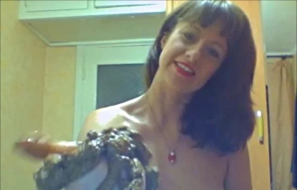 Dirty Poo Slut - SD [mp4 / 315 MB] - Scat Download