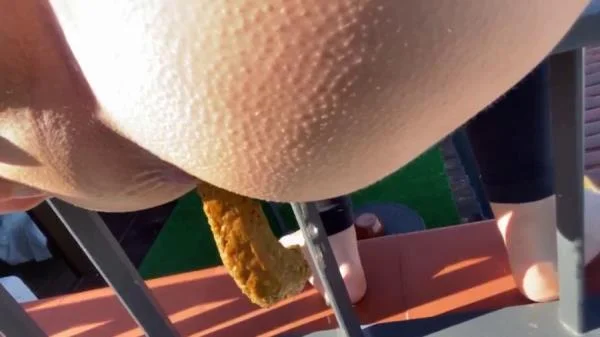 Crazy Shit On Rooftop-Railing (Desperation) - HD 720p [mp4 / 332 MB] - Scat Download