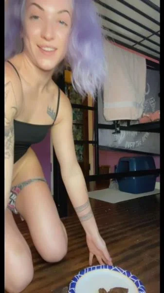 Fart Appetizer Shit Dinner - SD [mp4 / 451 MB] - Scat Download