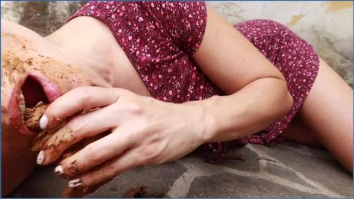Sabrina Dacos (Sunny side up - FullHD 1080p) [mp4 / 270.43 MB] - Scat Download