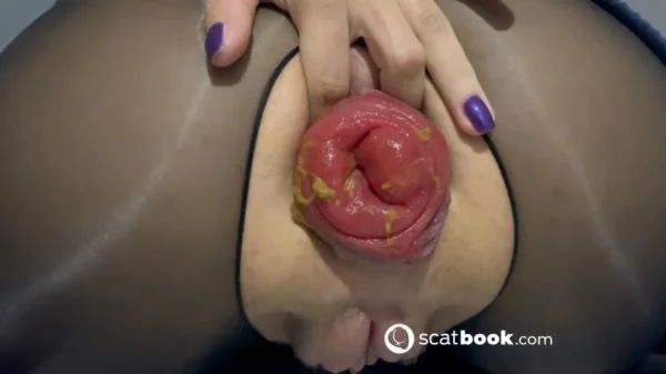 I Get So Filthy Playing With My Dirty Ass - HD 720p [mp4 / 21.6 MB] - Scat Download