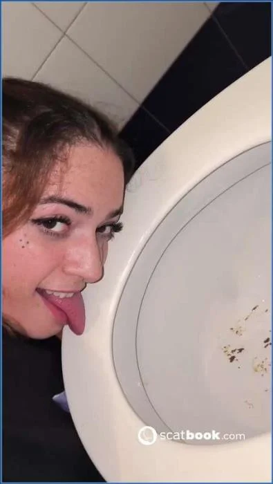 Malafalda (Toilet-darkfans - HD 720p) [mp4 / 19.48 MB]