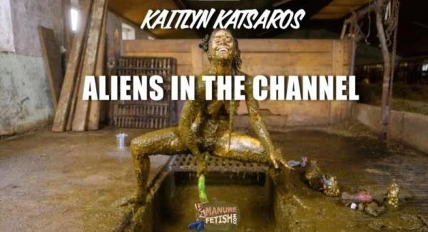 Aliens In The Manure Channel - FullHD 1080p [mp4 / 1 GB] - Scat Download
