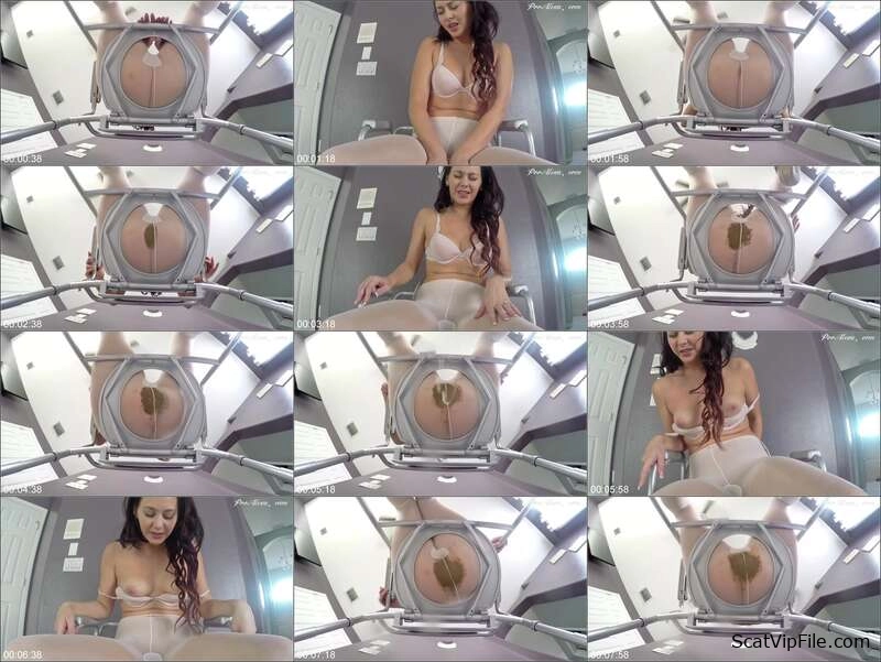 Alexa Pooping in Pantyhose: Real Scat Action 💩 screenshot