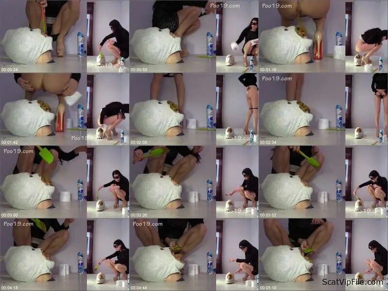 Milana Smelly Hardcore Poo and Farting with Christina screenshot