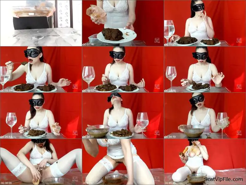Dirty Betty's Extreme Femdom Scat video: 7Times Big Shit screenshot