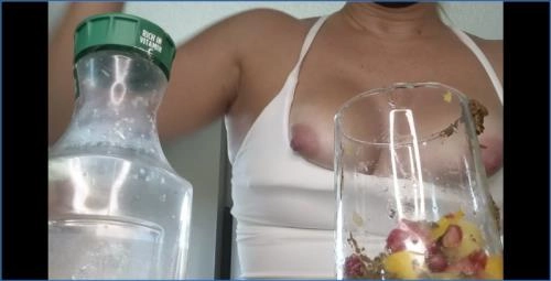 BetweenMyCheeks Explores Taboo Solo Pooping in Organic Juice Video - Scat Download