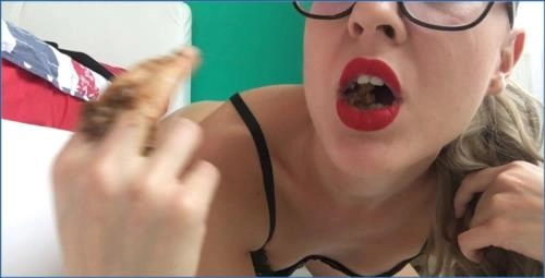 Hardcore Smearing and Peeing by Ella Gilbert in Dirty At The Office - Scat Download