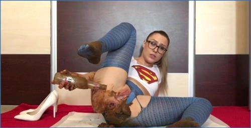 Watch Ella Gilbert's Drunk Fisting And Shit Action In This Free Video - Scat Download